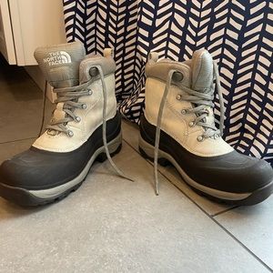 Waterproof North face winter boots